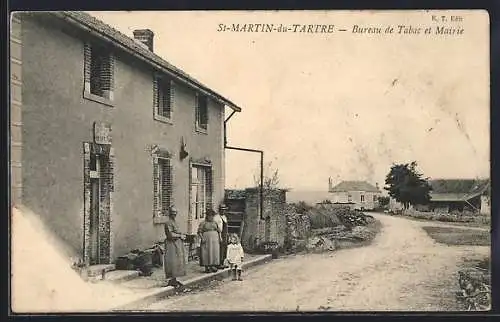 AK St-Martin-du-Tartre, Bureau de Tabac et Mairie avec habitants devant le bâtiment