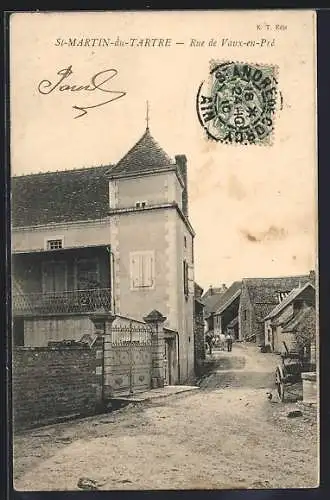 AK Saint-Martin-du-Tartre, Rue de Vaux-en-Pré avec maisons et chemin en terre