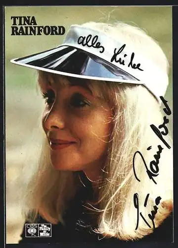 AK Musikerin Tina Rainford trägt einen Sunvisor, mit original Autograph