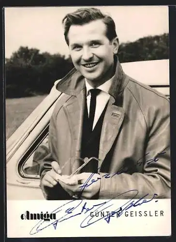 AK Musiker Günter Geisslermit Lederjacke und Brille, Autograph