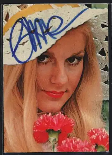 AK Musikerin Peggy March mit Hut und Blumen, Autograph