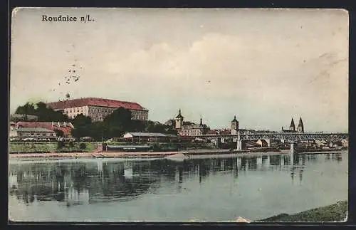 AK Roudnice n. L., Ortsansicht mit Brücke