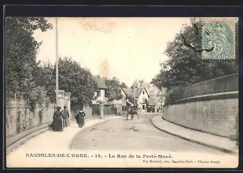 AK Bagnoles-de-l`Orne, La Rue de la Ferté-Macé