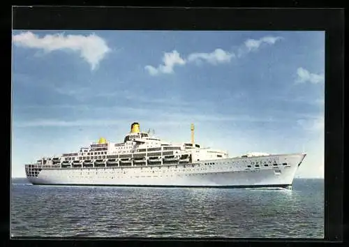 AK Passagierschiff SS Oriana unter blauem Himmel auf hoher See