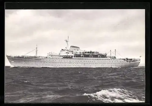 AK Passagierschiff MV Victoria auf hoher See, Lloyd Triestino