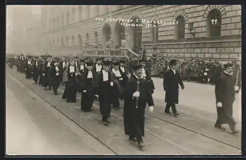 AK München, Festzug an der Residenz zur 100 Jahrfeier der Universität