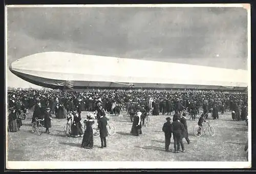 AK München, S. M. Zeppelin I bei der Landung in Oberwiesenfeld 1909