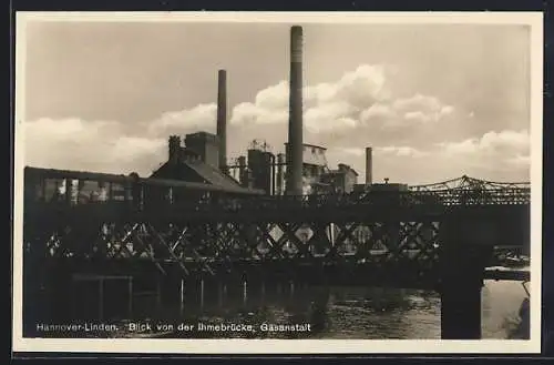 AK Hannover-Linden, Blick von der Ihmebrücke zur Gasanstalt