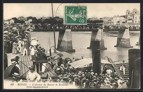 AK Royan, L`Arrivée des Bateaux de Bordeaux