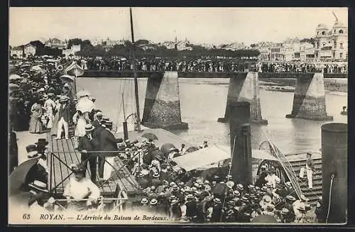 AK Royan, L`Arrivée des Bateaux de Bordeaux