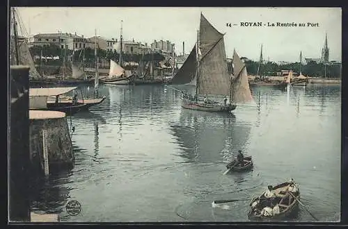 AK Royan, La Rentree au Port, Segelboote, Ruderboote