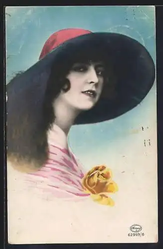 Foto-AK Amag Nr.62959 /6: Hübsche junge Frau mit tollem Hut