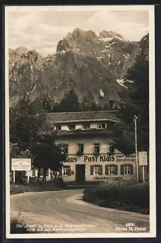 AK Klais a. d. Mittenwaldbahn, Gasthaus Post mit Blick auf das Karwendelgebirge