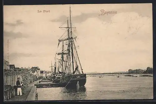 AK Bayonne, Le Port