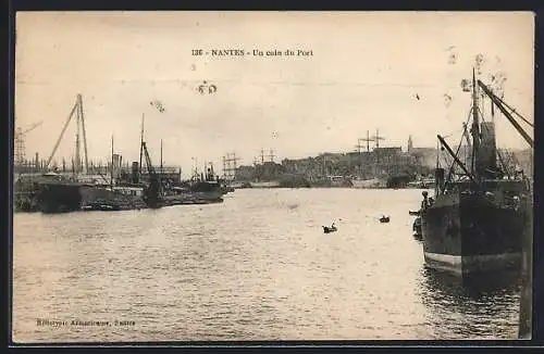 AK Nantes, Un coin du Port, Hafen