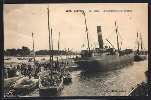 AK Loctudy, Les Quais, Le Chargment des Bateaux