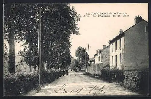 AK La Jonchère, Allée de l`Avenue de la Gare