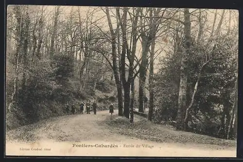 AK Fontiers-Cabardès, Entrée du Village