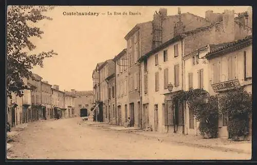 AK Castelnaudary, La Rue du Bassin, Strassenpartie