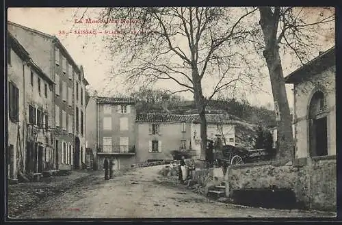 AK Saissac, La Montagne Noire, Place de la Mairie