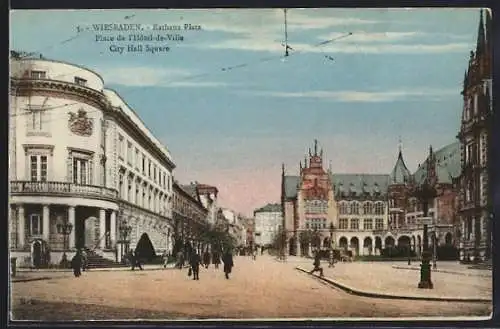 AK Wiesbaden, Blick auf den Rathausplatz