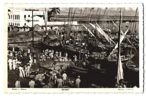 Fotografie unbekannter Fotograf, Ansicht Salvador / Brasil - Bahia, Segelboote im Hafen