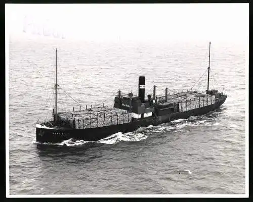 Fotografie Frachtschiff Nordic voll beladen mit Holz