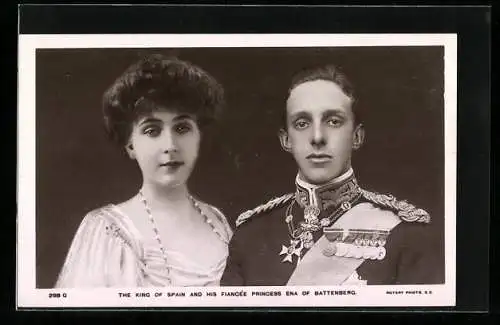 AK King Alfons XIII. of Spain and his Fiancée Princess Ena of Battenberg