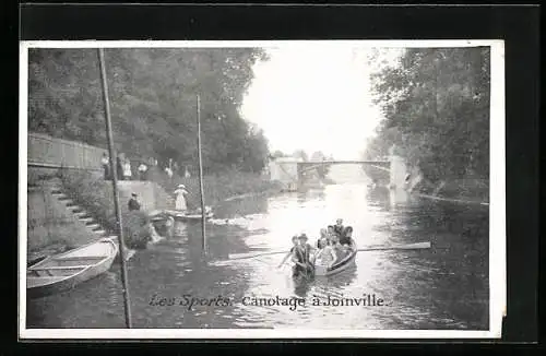 AK Les Sports, Schwimmer und Ruderboot auf Fluss