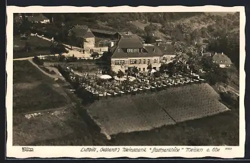 AK Meissen a. Elbe, Gebhardts Weinschank / Gasthaus Stadtparkhöhe vom Flugzeug aus