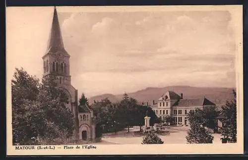 AK Matour /S.-et-L., Place de l`Eglise