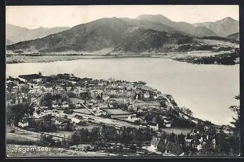 AK Tegernsee, Ortsansicht mit Bergpanorama