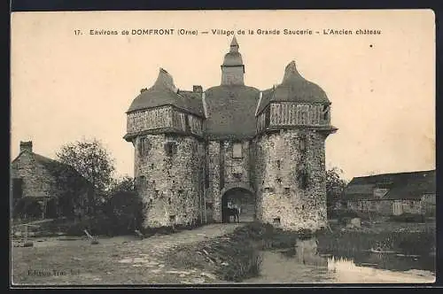 AK Domfront /Orne, Village de la Grande Saucerie, l`Ancien chateau