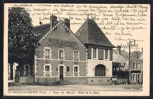 AK Le Mesle-sur-Sarthe, Place du Marché, Hotel de la Poste