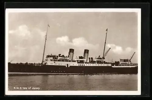 AK Passagierschiff RMS Isle of Jersey auf dem Meer