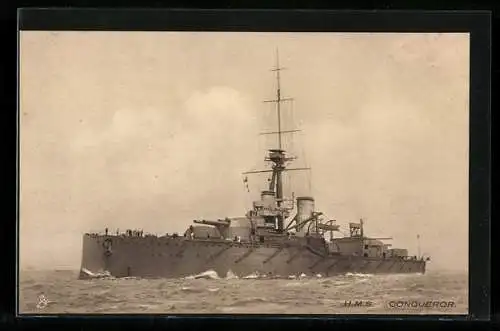 AK Kriegsschiff HMS Conqueror auf offener See