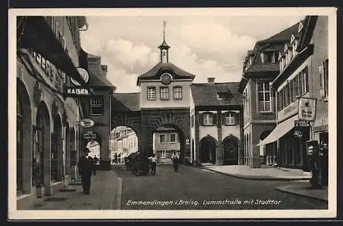 AK Emmendingen i. Breisg., Lammstrasse mit Stadttor
