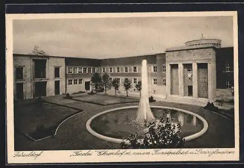 AK Düsseldorf, Gesolei, Ehrenhof mit neuem Kunstpalast u. Springbrunnen