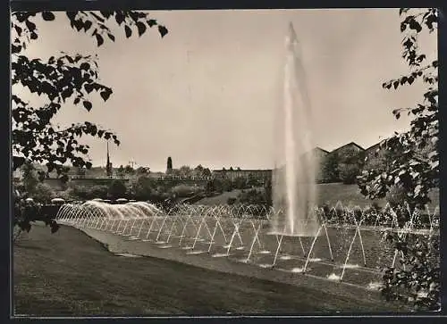 AK Stuttgart, Bundes-Gartenschau 1961, Wasserspiele mit Haupteingang