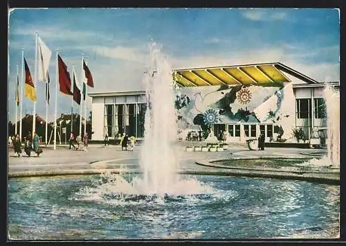 AK Erfurt, 1. Internationale Gartenbauausstellung der sozialistischen Länder 1962, Halle I Völkerfreundschaft