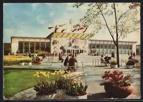 AK Erfurt, Ausstellung der Gartenbauausstellung der sozialistischen Ländern 1961, Vor der Ausstellungshalle