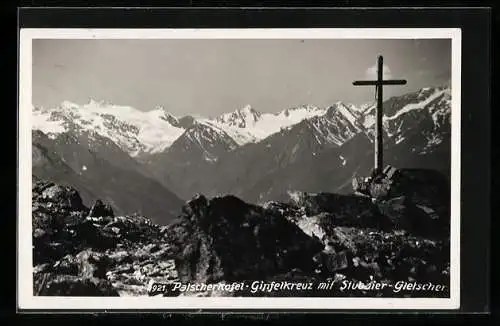 AK Patscherkofel, Gipfelkreuz mit Stubaier-Gletscher