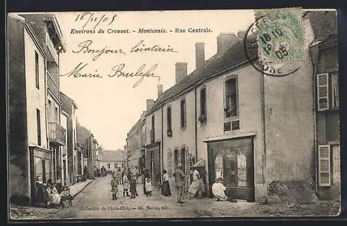 AK Montcenis, Rue Centrale animée avec habitants et commerces