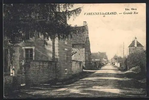 AK Varennes-le-Grand, Grande Rue