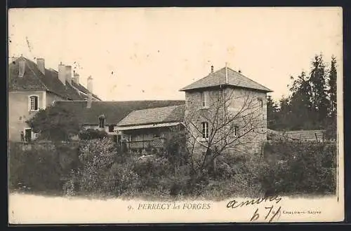 AK Perrecy-lès-Forges, Vue des maisons et du jardin en arrière-plan