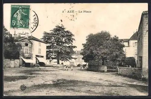 AK Azé, La Place