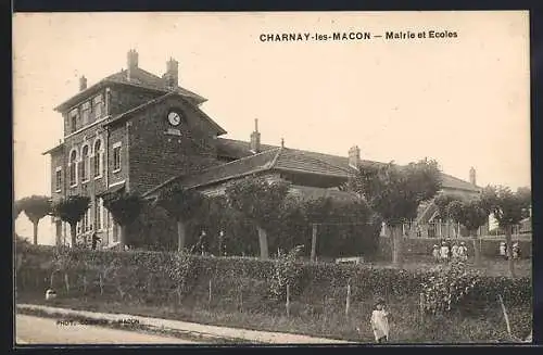 AK Charnay-lès-Mâcon, Mairie et Écoles