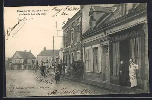 AK Condé-sur-Huisne, La Grande Rue et la Place