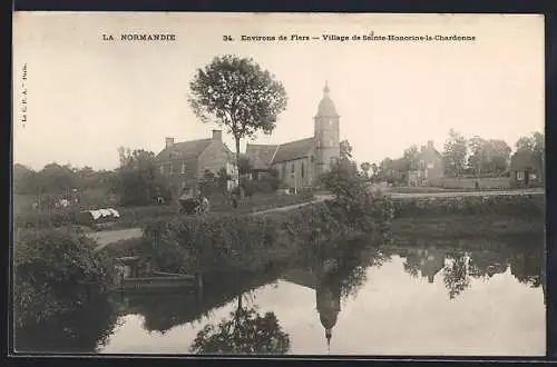 AK Sainte-Honorine-la-Chardonne, Vue du village et de l`église au bord de l`eau