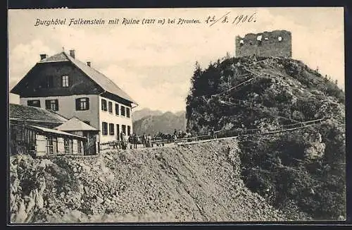 AK Pfronten, Partie am Gasthaus und der Burgruine Burghotel Falkenstein